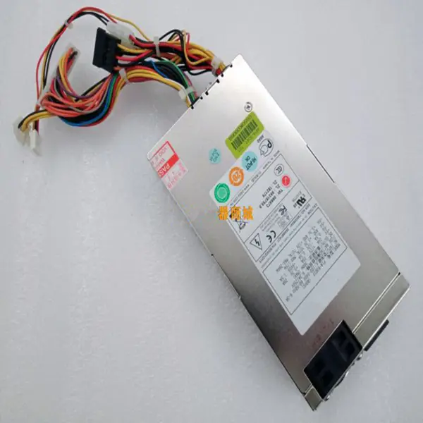 Zdroj napájení pro Zippy Emacs 300W spínaný zdroj P1A-6301P