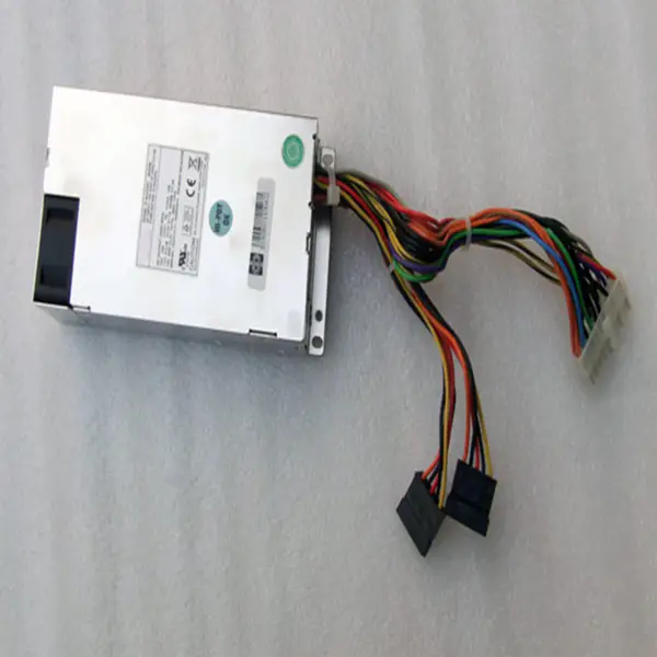 Zdroj napájení pro Zippy Emacs 300W spínaný zdroj P1S-6300V