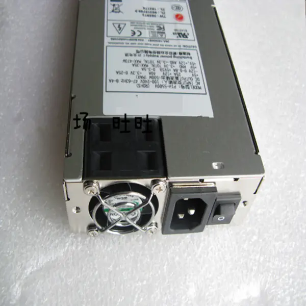 Zippy Emacs Standard 1U Spínaný 550W napájecí zdroj P1H-5550V ( ROHS )