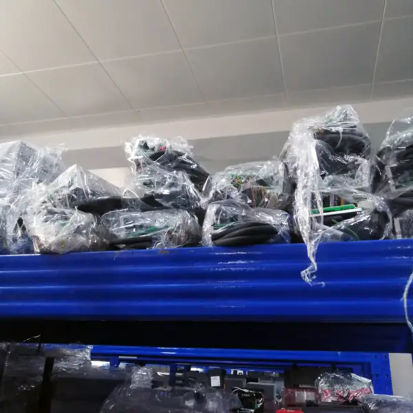 F5PAE140P100 Servo ovladač