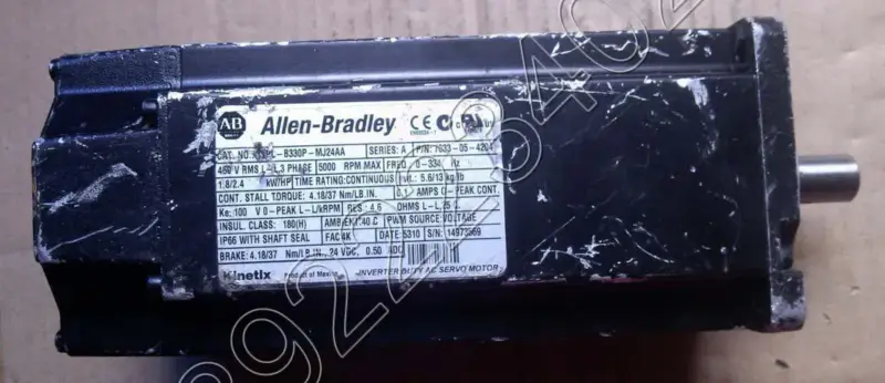 Motor ALLEN-BRADLEY MPL-B330P-MJ24AA