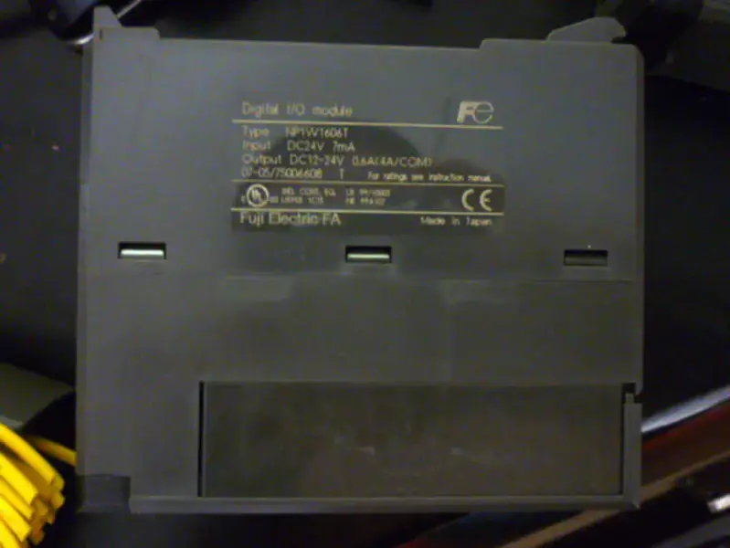 FUJI PLC NP1W1606T