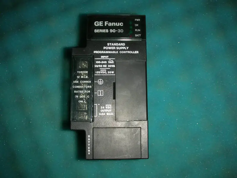 PLC GE Fanuc 90-30 IC693PWR321