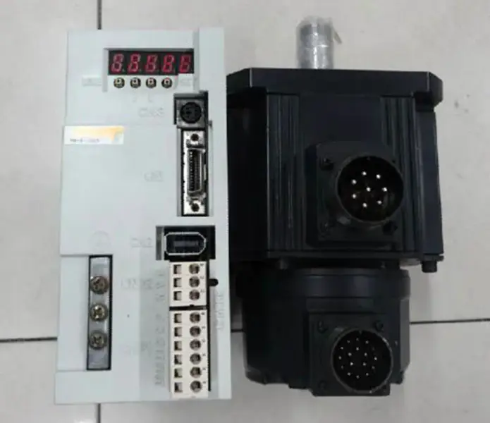 Mitsubishi MR-E-100A HC-SFE102