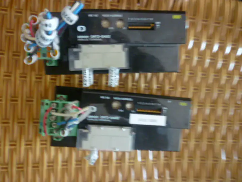 OMRON PLC DRT2-DA02