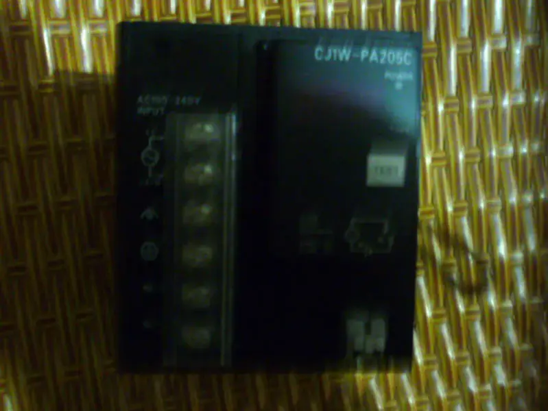 OMRON PLC CJ1W-PA205C