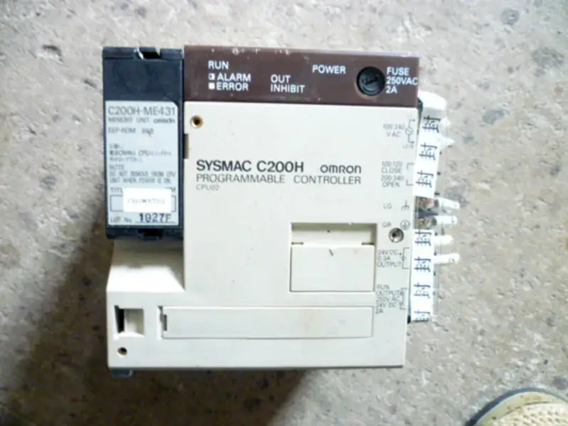 OMRON PLC C200H-CPU02