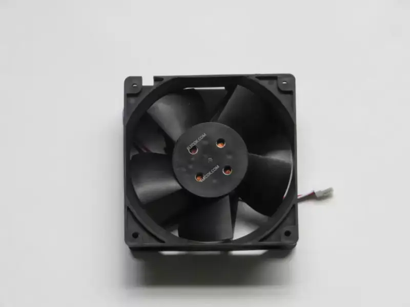 NMB 4715VL-05W-B89 Ventilátor 24V 1,77A 3vodičový