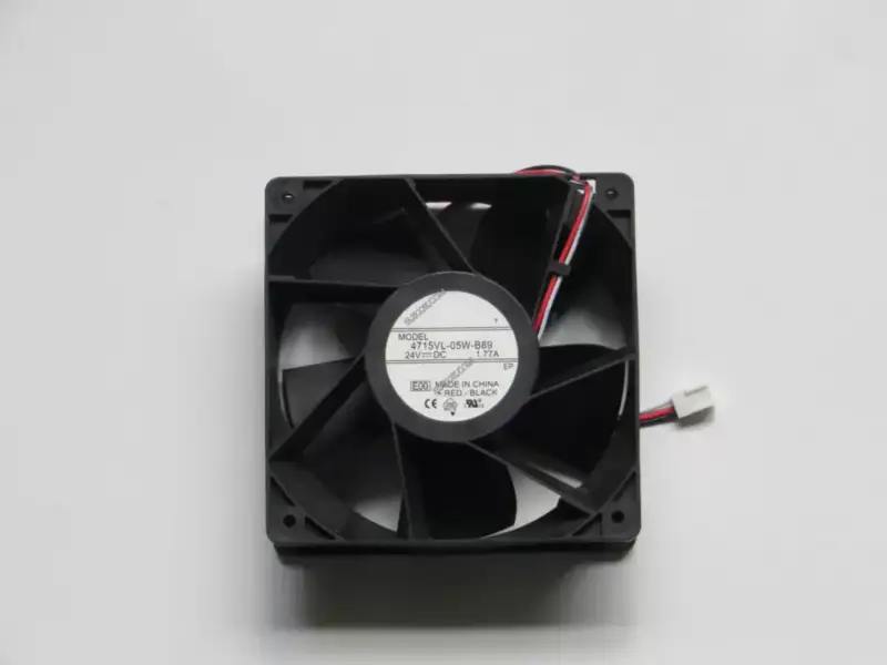 NMB 4715VL-05W-B89 Ventilátor 24V 1,77A 3vodičový