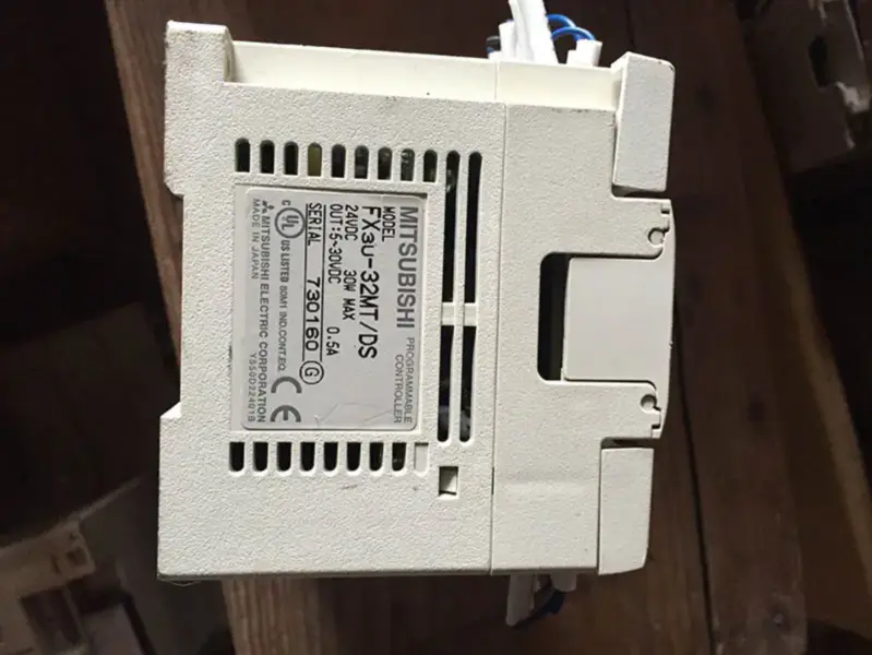 FX3U-32MT/DS