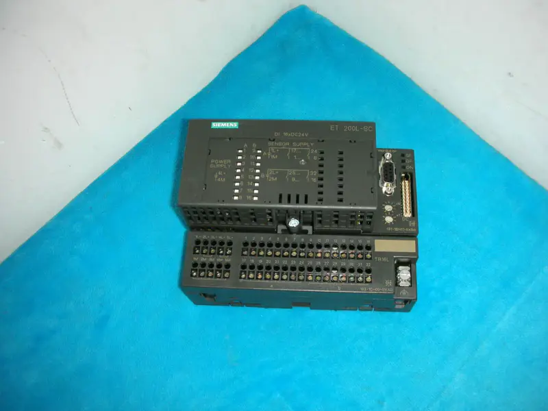 Siemens 6ES7 131-1BH11-0XB0+6ES7 193-1CH00-0XA0 1