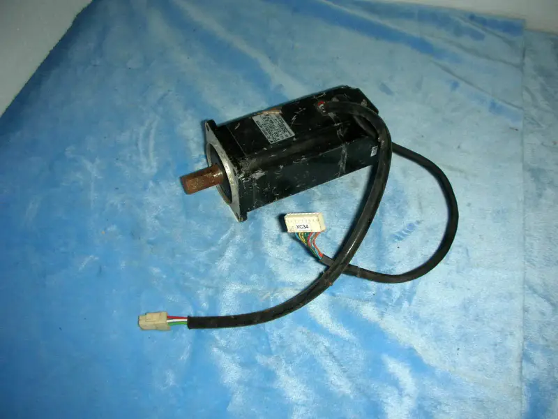 YASKAWA SGM-04A3SU12