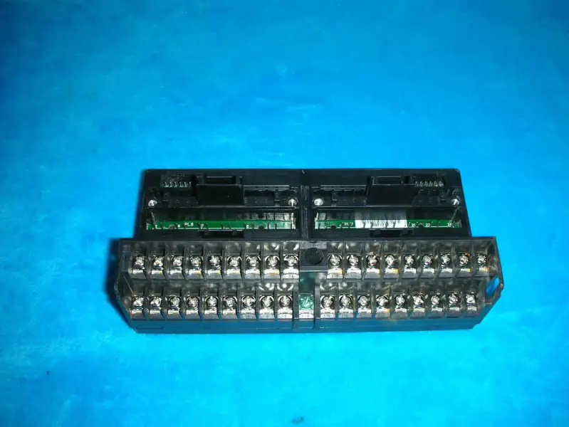 GE FANUC IC670CHS101