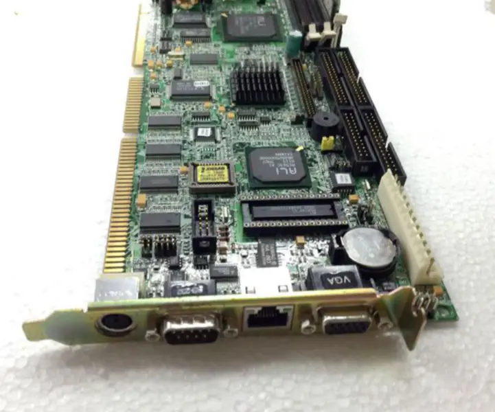 Průmyslová základní deska AXIOMTEK SBC-597 REV A1.2 s CPU RAM a ventilátorem