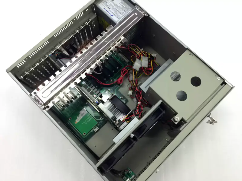 IPC-610L 610H IPC-810B Průmyslová základní deska 6113LP4/2G/500G