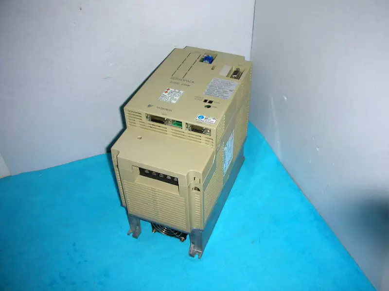 YASKAWA SGDB-20AN