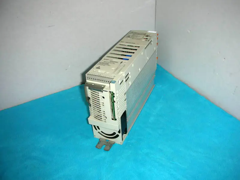 Lenze E82EV152_4C000