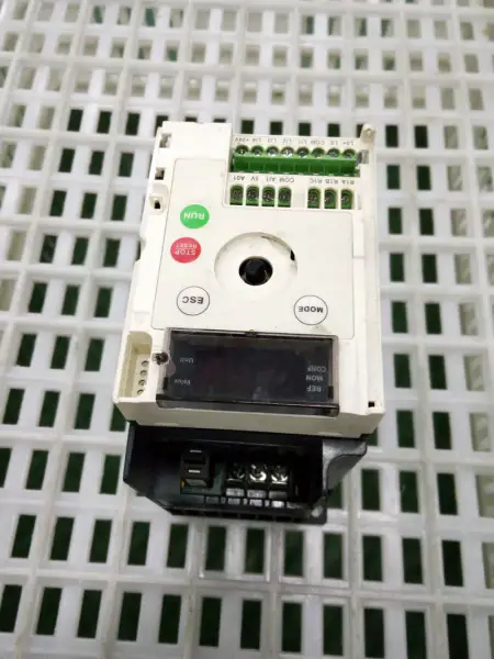 Schneider ATV12H075M2 0,75 kW