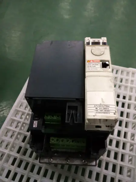 Schneider ATV32HU75N4 380V 7,5KW