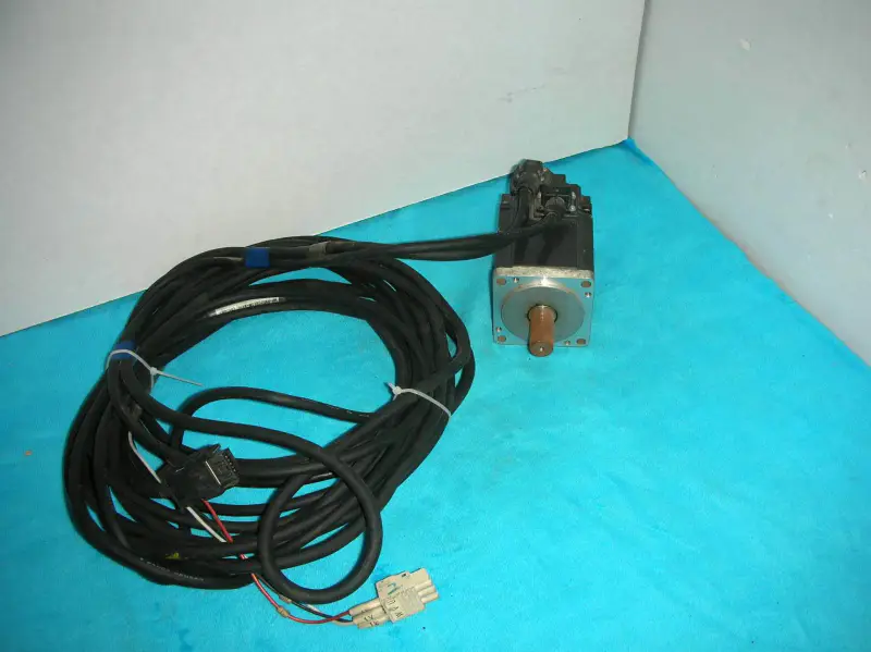 Servomotor Mitsubishi HF-KE43W1-S100