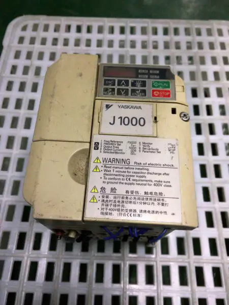 YASKAWA CIMR-JB4A0007BAA 2,2KW 380V