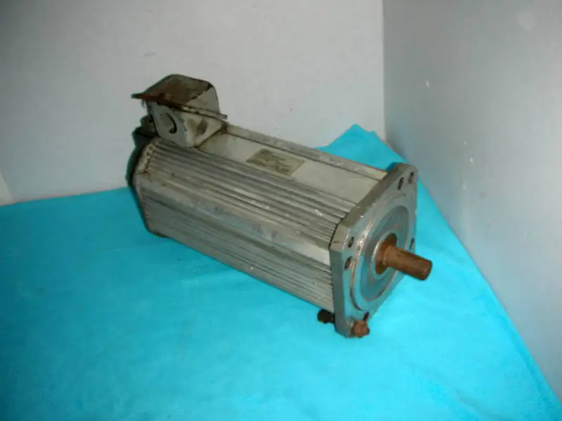 OMRON R88M-M1K120