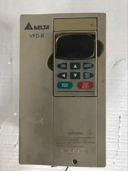 Delta VFD-B VFD022B43A 2,2 kW 460V