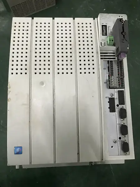 Lenze EVF9327-EV 15KW