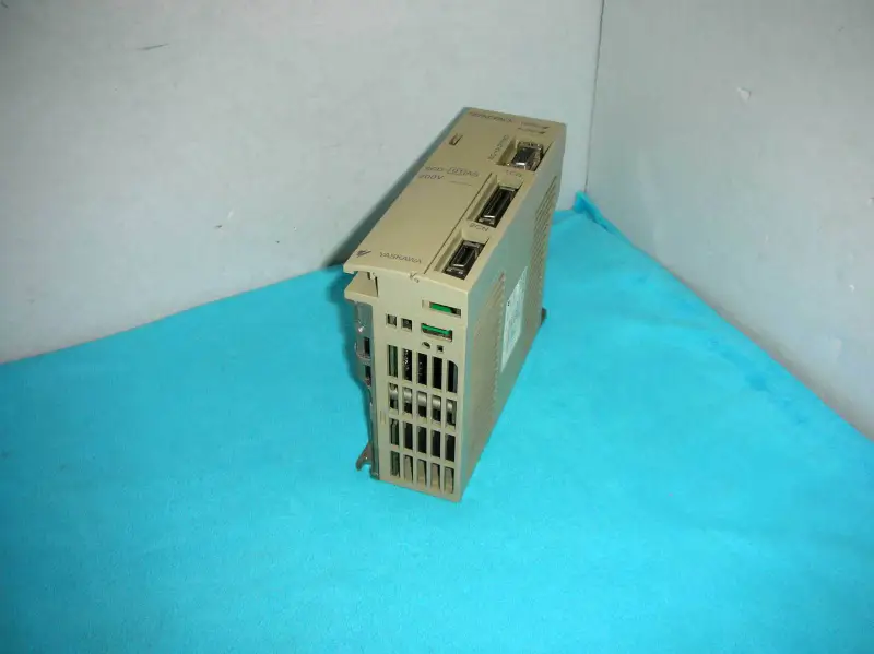 YASKAWA SGD-01AS