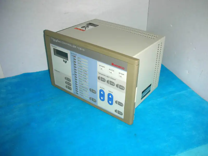 REGULÁTOR NAPĚTÍ TC810