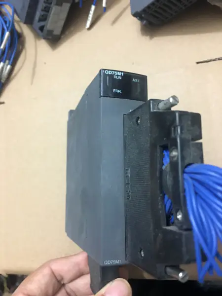 Mitsubishi Q PLC QD75M1 8