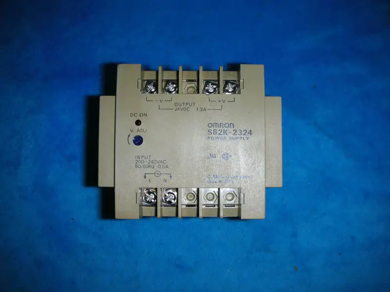 OMRON S82K-2324