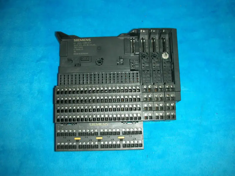 SIEMENS 6ES7193-4DL10-0AA0 +6es7193-4ca20-0aa0
