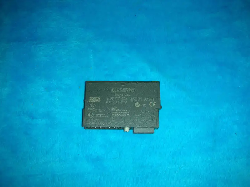 SIEMENS 6ES7134-4FB01-0AB0