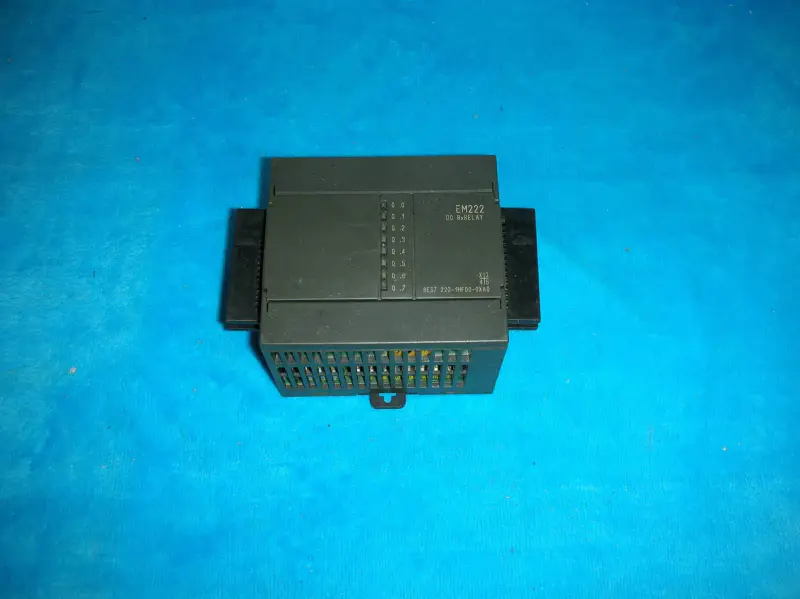 SIEMENS 6ES7222-1HF00-0XA0 6ES7 222-1HF00-0XA0