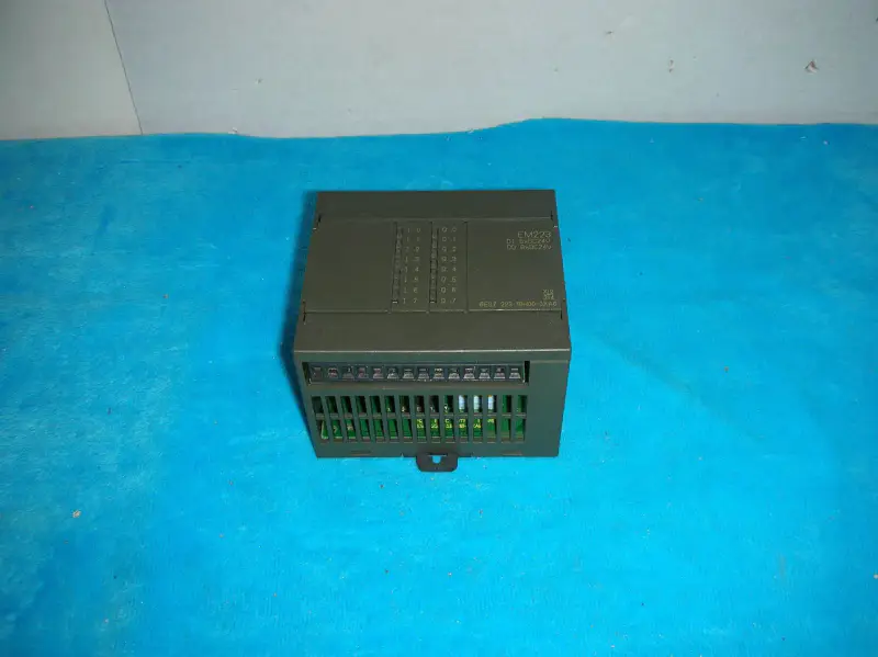 SIEMENS 6ES7223-1BH00-0XA0