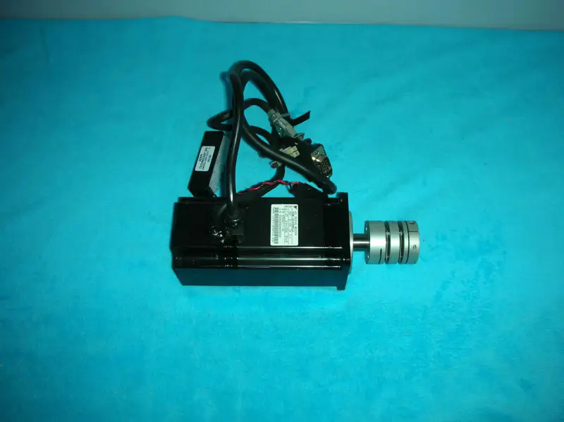 YASKAWA SGM-04VGNK52