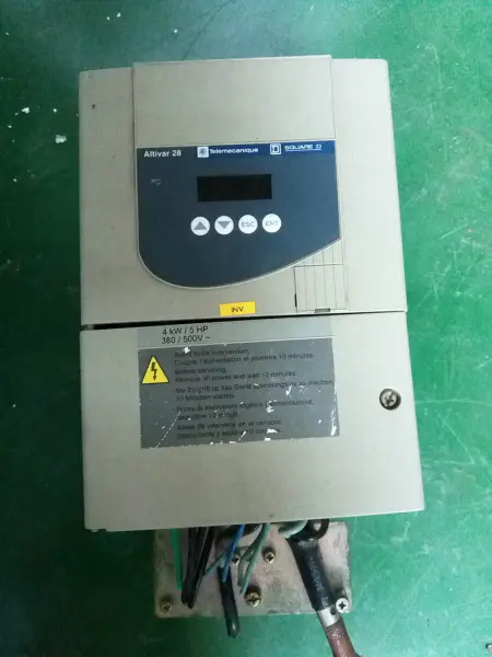 ATV28HU72N4