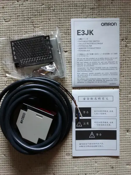 E3JK-R4M1 12V 24V 220V