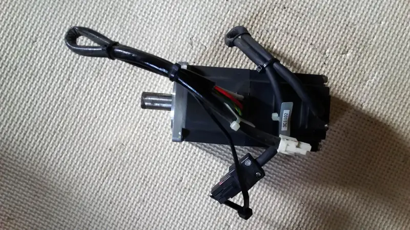 Mitsubishi HC-KFS23-S24