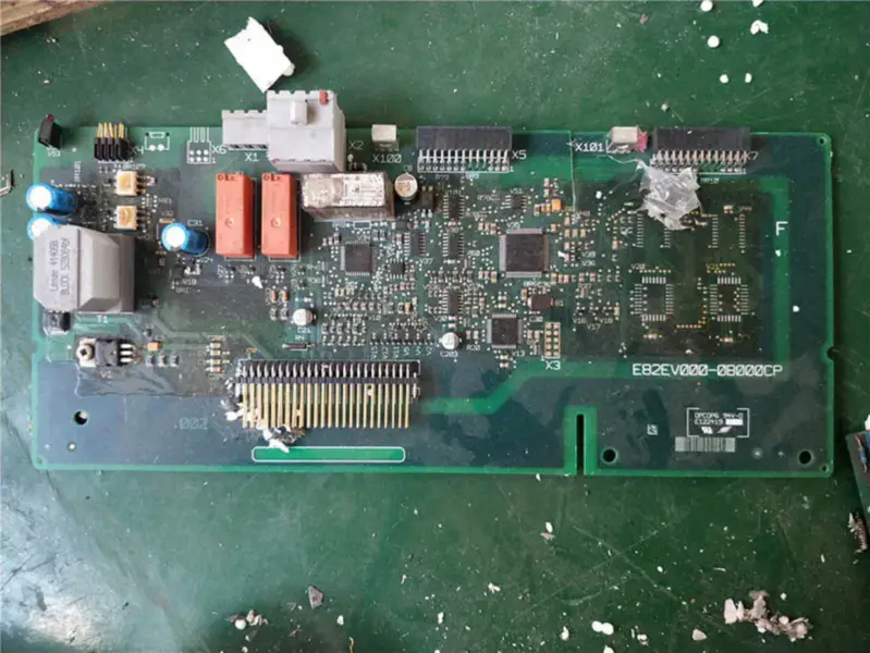 Lenze E82EV000-0B000CP