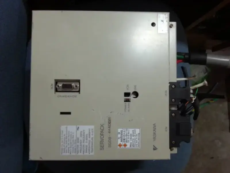 YASKAWA SGDB-44ADGY8 4,4KW