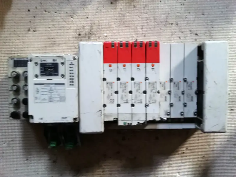 SMC VQC4200-5 VVQ4000-10A-1
