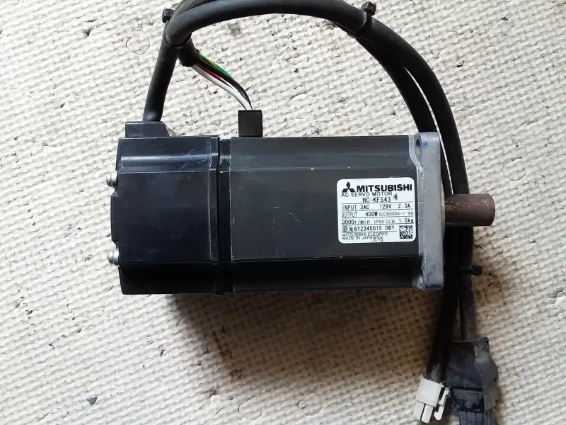Mitsubishi HC-KFS43 400W