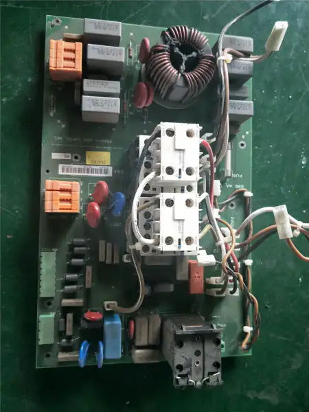 V3F16L A3