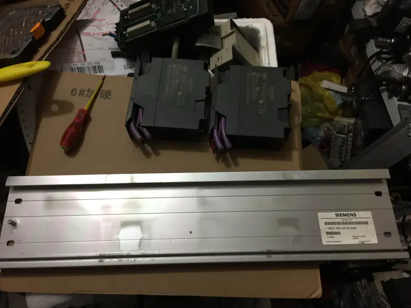 Siemens 6ES7 390-1AF30-0AA0 9