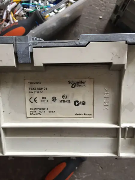 TSX3722101