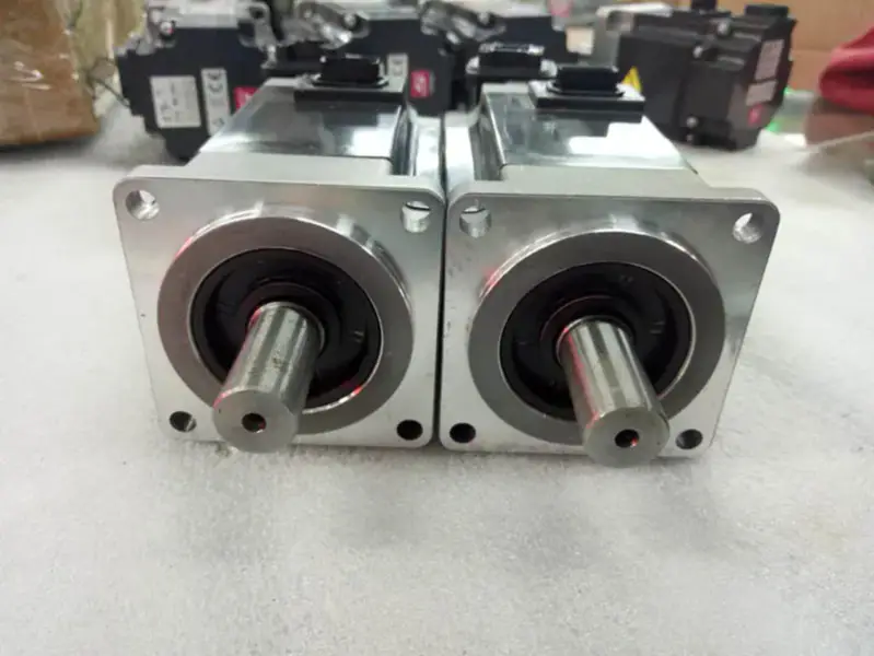 Mitsubishi 400w HF-KN43J-S100 /HG-KN43J-S100