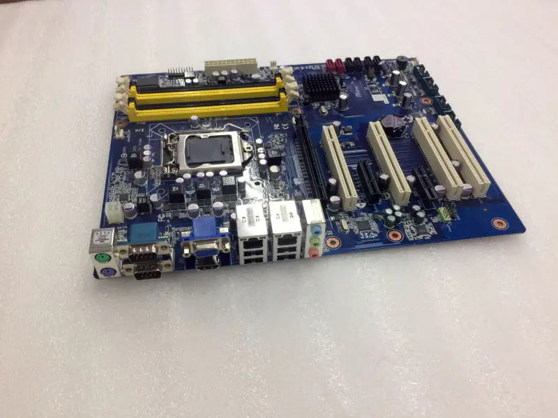 EAX-Q67 P/N:08GSAQ67004105 základní deska