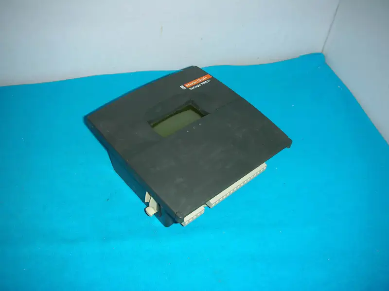 Schneider Electric Varlogic NRC12
